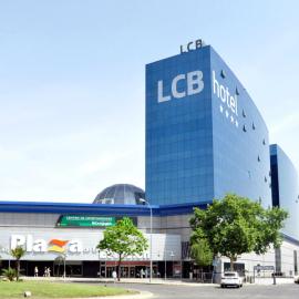 LCB Hotel Fuenlabrada，位于富恩拉夫拉达的酒店