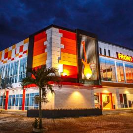 Front One Budget Muntilan，位于Muntilan的酒店