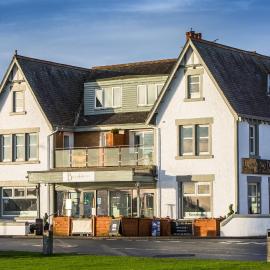 Lamlash Bay Hotel，位于拉姆拉什的酒店