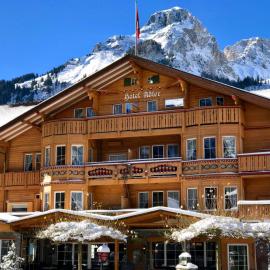 Chalet Hotel Adler，位于坎德施泰格的酒店