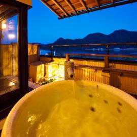 Kawaguchiya Kinosaki Riverside Hotel，位于丰冈市的酒店