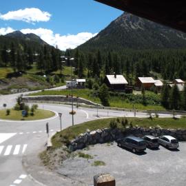 Appartement Montgenevre pied de pistes，位于蒙热内夫尔的酒店