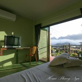Home Phang-Nga Guesthouse，位于攀牙的酒店