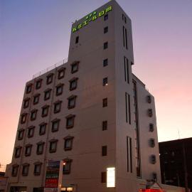 Hotel Rumieru Hyuga，位于日向的酒店