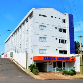 Hotel Sandis Mirante，位于圣塔伦的酒店