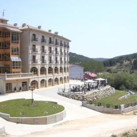 Manrique de Lara,位于圣莱奥纳尔多德阿格的酒店