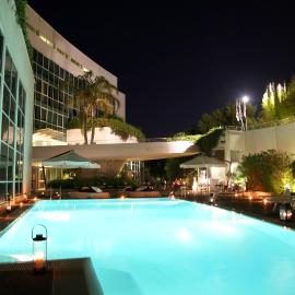 Nicotel Bisceglie，位于比谢列的酒店