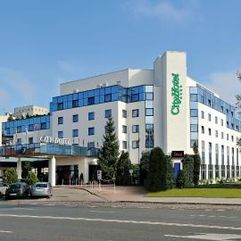 City Hotel，位于比得哥什的酒店