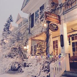 McCloud Hotel,位于McCloud的酒店