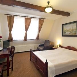 Hotel Retman,位于托伦的酒店