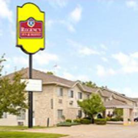 Regency Inn & Suites，位于Anoka的酒店