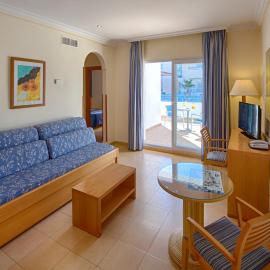 Hotel Punta del Cantal，位于莫哈卡尔的酒店