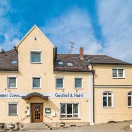 Hotel Goldener Löwe，位于金茨堡的酒店