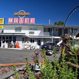 Oregon Trail Motel and Restaurant，位于贝克城的酒店