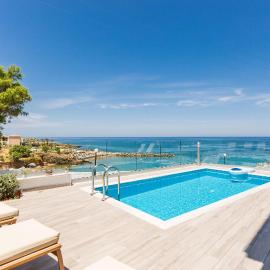 Contessa del Mare - Beachfront Living by etouri