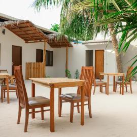 The Castaway retreat，位于Feridhoo的酒店