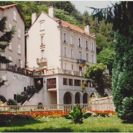 Hôtel Saint Jean，位于瓦尔莱班的酒店