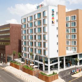 Seen Hotel Abidjan Plateau，位于阿比让的酒店