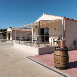Les Gîtes De Yayou，位于佩兹纳斯的酒店