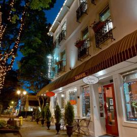 Camas Boutique Hotel，位于Camas的酒店
