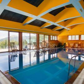 Hotel & Resort Gacka，位于莫伊科瓦茨的酒店