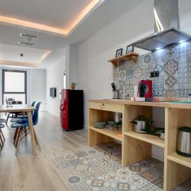 Lewis&Peter Apartments Los Remedios，位于隆达的酒店