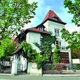Hotel am Kurpark，位于舍纳贝克的酒店