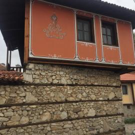 ЧОЛАКОВАТА КЪЩА，位于科普里夫什迪察的酒店