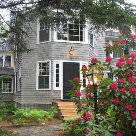 Harbourside Inn，位于Northeast Harbor的酒店