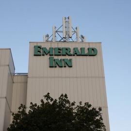 Emerald Inn，位于梅普尔伍德的酒店