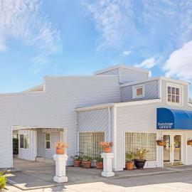 Travelodge by Wyndham Mill Valley/Sausalito,位于米尔谷的酒店