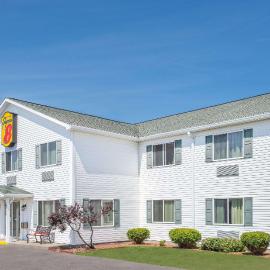 Super 8 by Wyndham Canandaigua，位于卡南代瓜的酒店