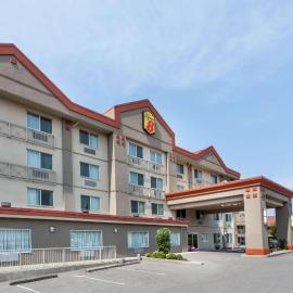 Super 8 by Wyndham Abbotsford BC，位于阿伯茨福德的酒店
