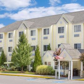 Microtel Inn & Suites Beckley East，位于贝克利的酒店