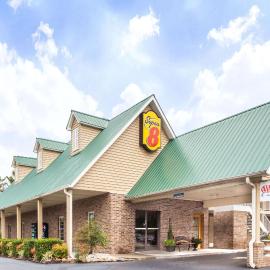 Super 8 by Wyndham Kingston,位于金斯顿的酒店