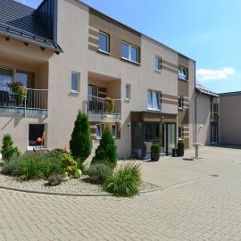 Schade's Wohlfühlhotel，位于塞尔布的酒店