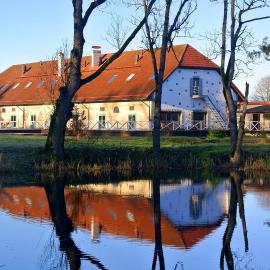 Kurna Mõis，位于Kurna的酒店