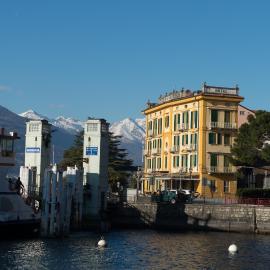 Hotel Olivedo，位于瓦伦纳的酒店