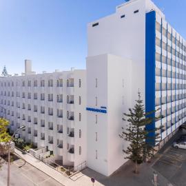 Hotel Navegadores，位于蒙蒂戈杜的酒店