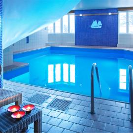 Quality Hotel Statt，位于胡迪克斯瓦尔的酒店
