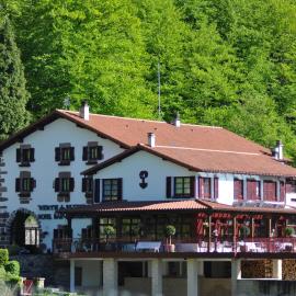 Hotel Venta de Ulzama，位于Ultzama 的酒店