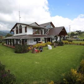 Hosteria Loma Larga Cayambe，位于卡扬贝的酒店
