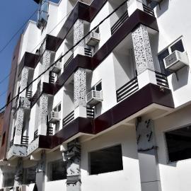 Hotel Rajshree，位于Tanakpur的酒店