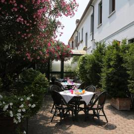 Hotel Il Granaio,位于曼托瓦诺港的酒店