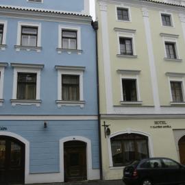 Hotel U Zlateho Andela，位于帕尔杜比采的酒店