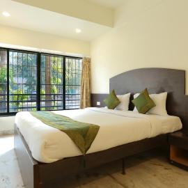 Itsy Hotels Hill View Ex，位于浦那的酒店
