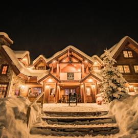 Winston Lodge，位于戈尔登的酒店
