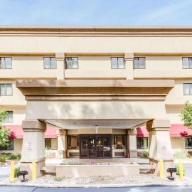 Kalamazoo Hotel,位于卡拉马祖的酒店