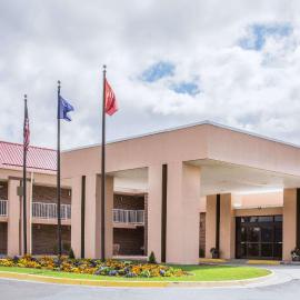 Ramada by Wyndham Wytheville，位于威斯维尔的酒店