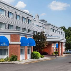 Wyndham Southbury，位于绍斯伯里的酒店